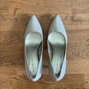 Bandolino nude heels